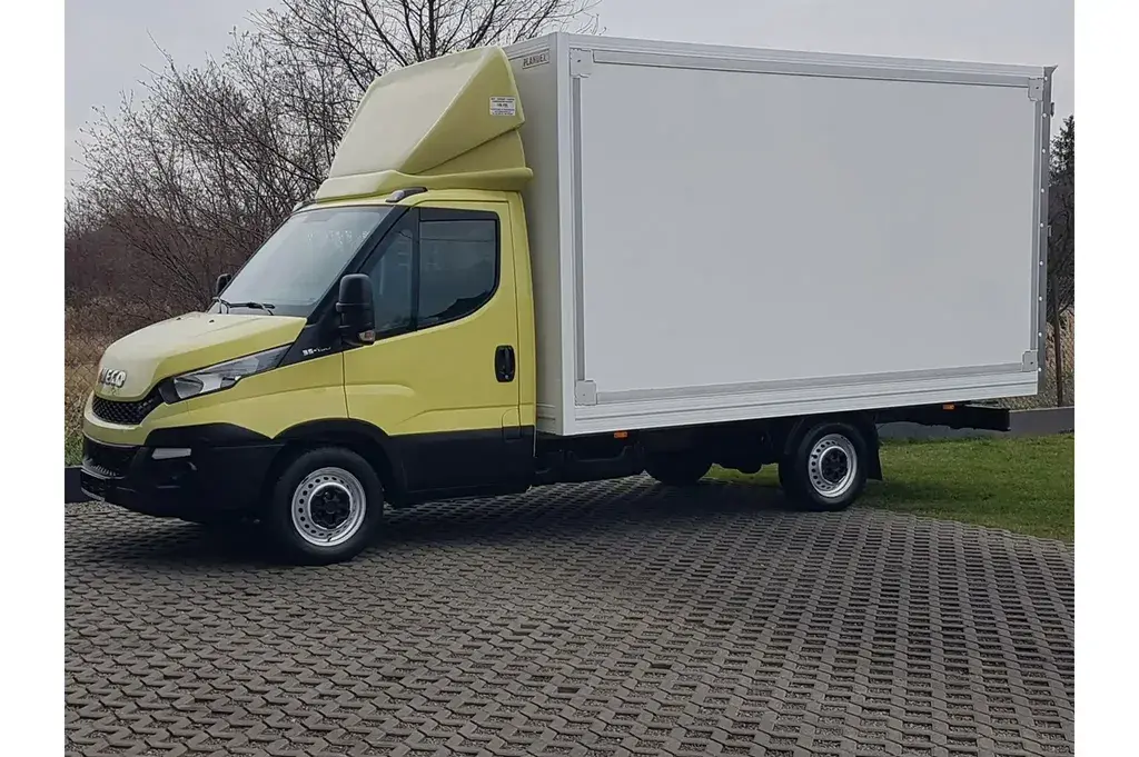 IVECO Daily Kontener 2016