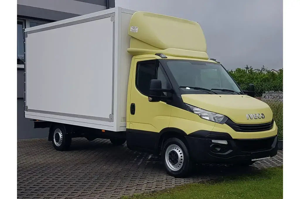 IVECO Daily Kontener 2017