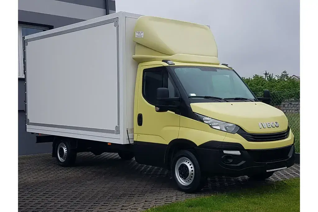 IVECO Daily Kontener 2017