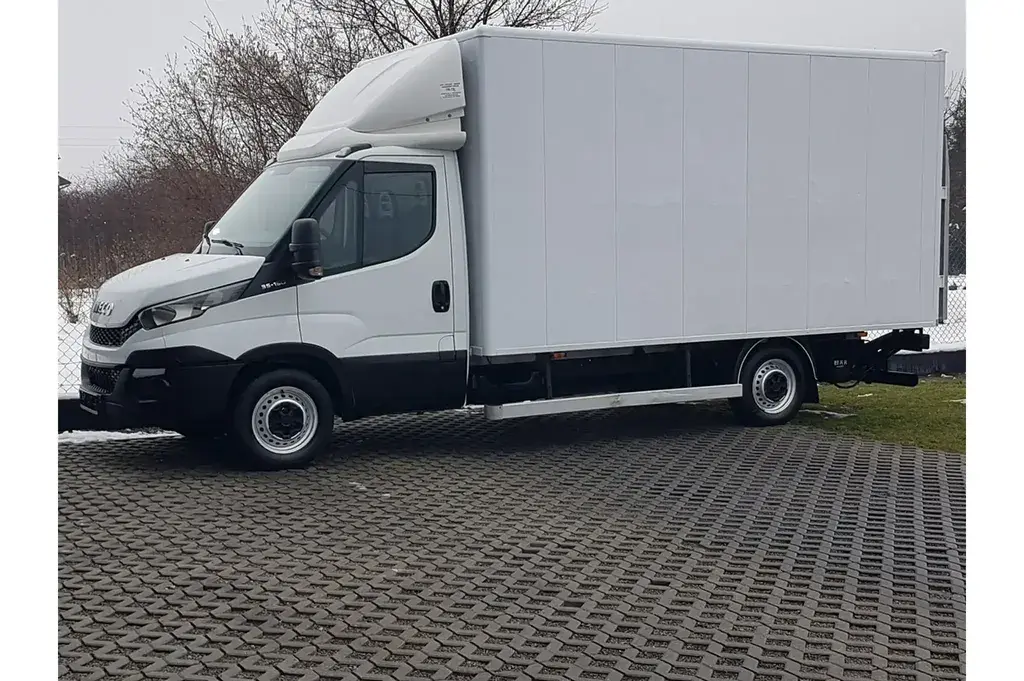 IVECO Daily Kontener 2016