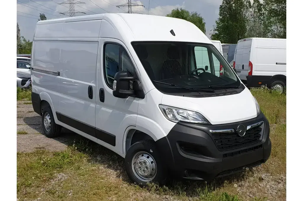 Opel Movano Furgon 2023