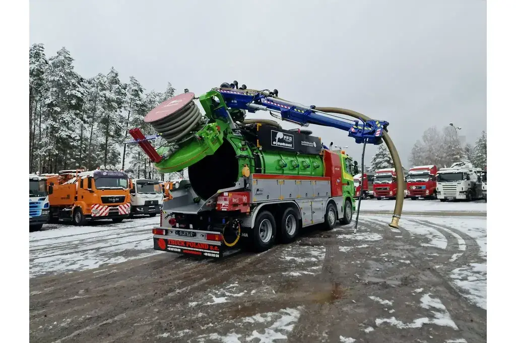 Scania FFG ELEPHANT WUKO KOMBI DO CZYSZCZENIA KANAŁÓW Ciężarowe 2009