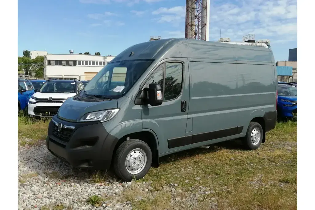 Opel Movano Furgon 2023