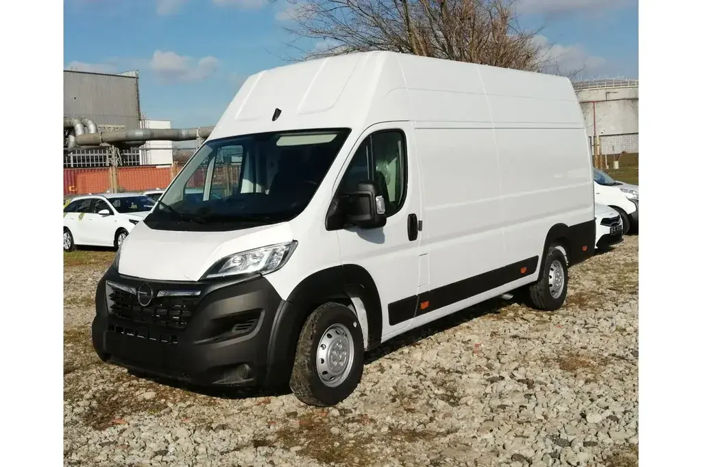 Opel Movano Furgon 2023