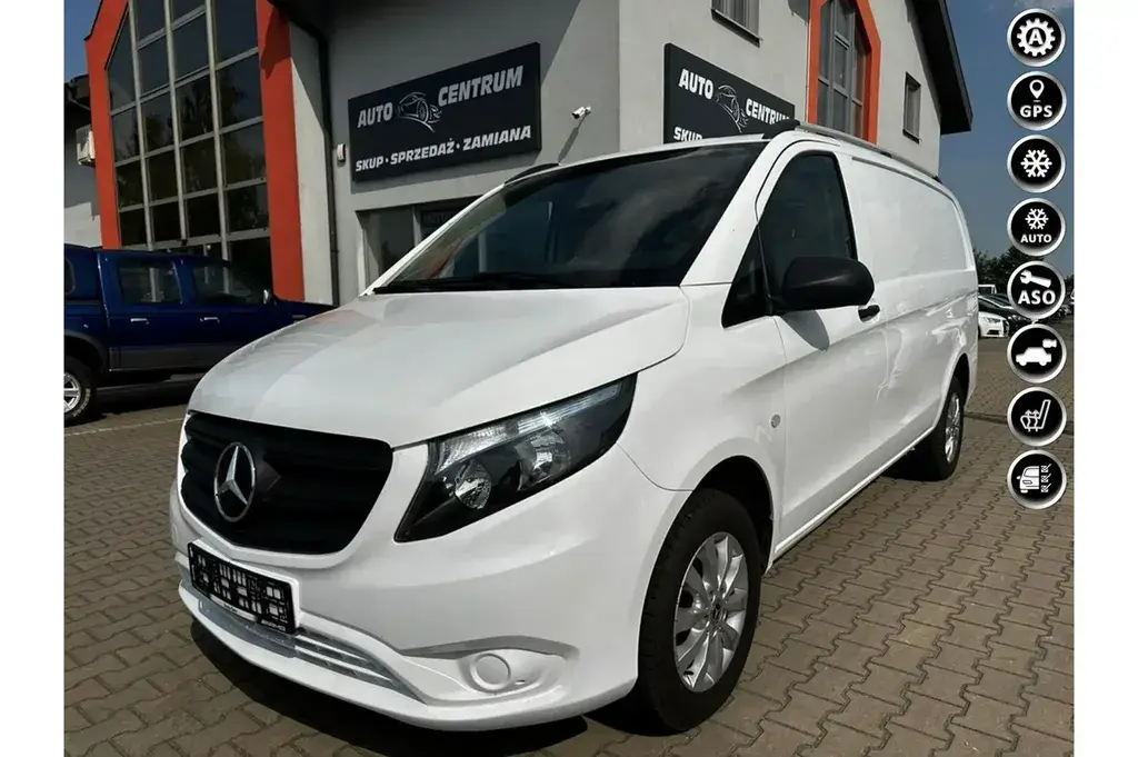 Mercedes Benz Vito Furgon 2022