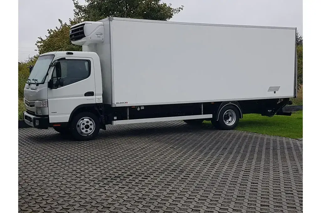 Mitsubishi Fuso Chłodnia/Izoterma 2016