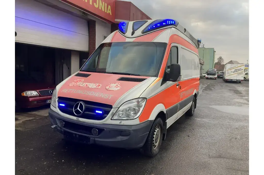 Mercedes Benz Sprinter Inne 2009