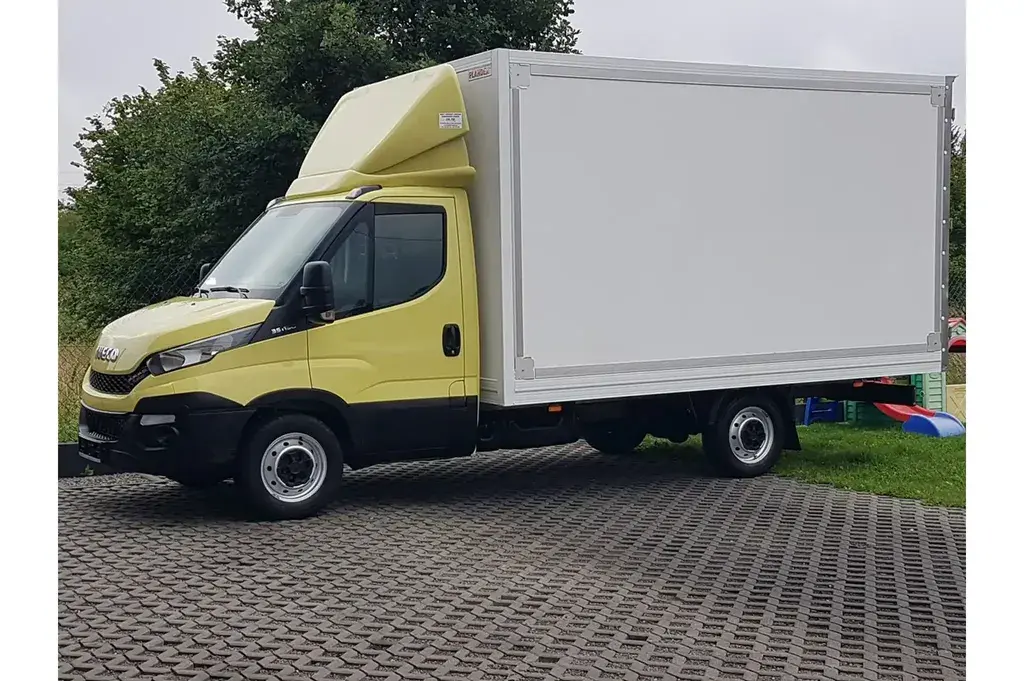 IVECO Daily Kontener 2016