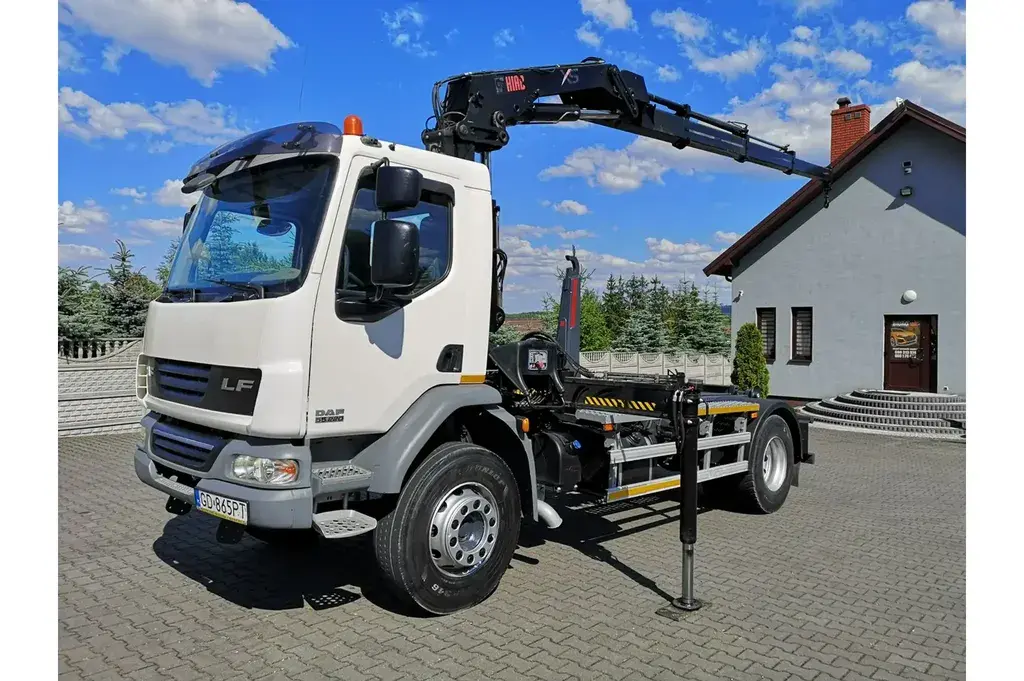 DAF LF 55 220 Hakowiec Skibicki   HDS Hiab 144 DUO Niski Przebieg Ciężarowe 2013