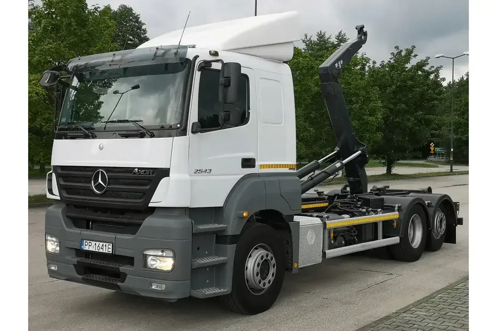 Mercedes Benz Axor 2543 Hakowiec MULTILIFT Niski Przebieg Stan Idealny Ciężarowe 2008