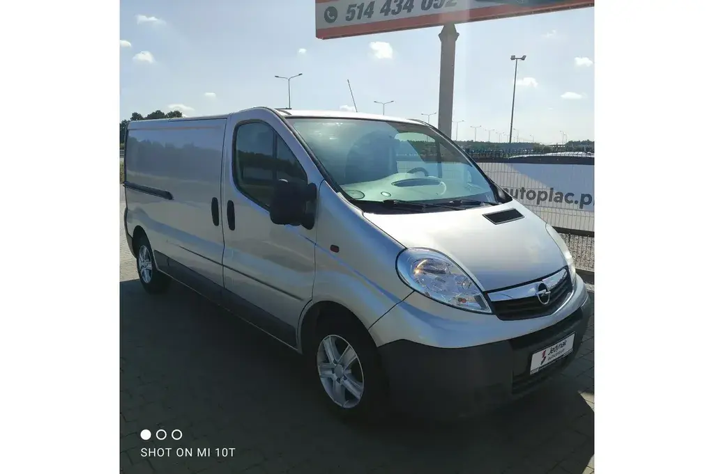 Opel Vivaro Furgon 2011