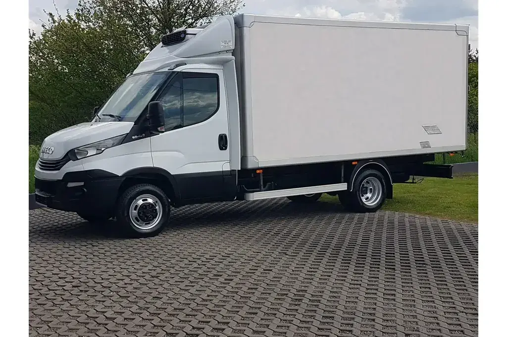 IVECO Daily Kontener 2017