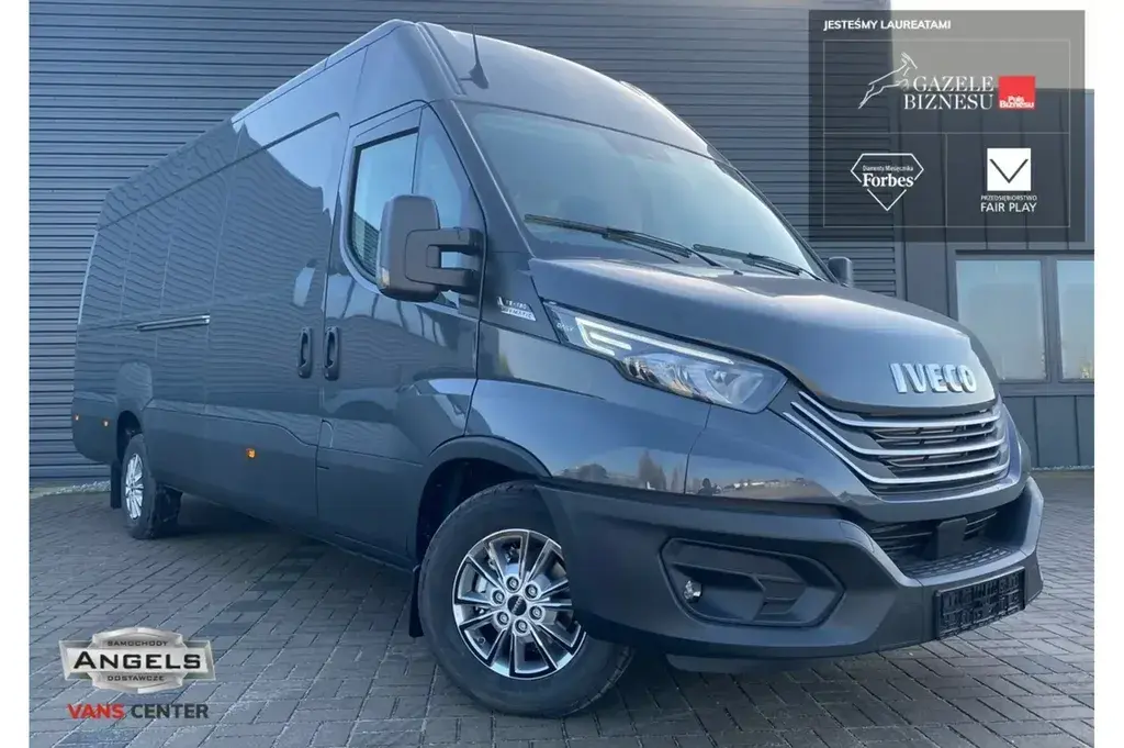 IVECO Daily Furgon 2023