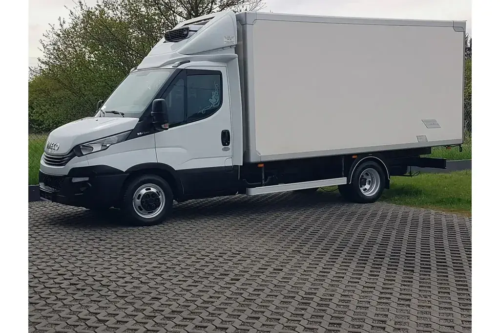 IVECO Daily Kontener 2018