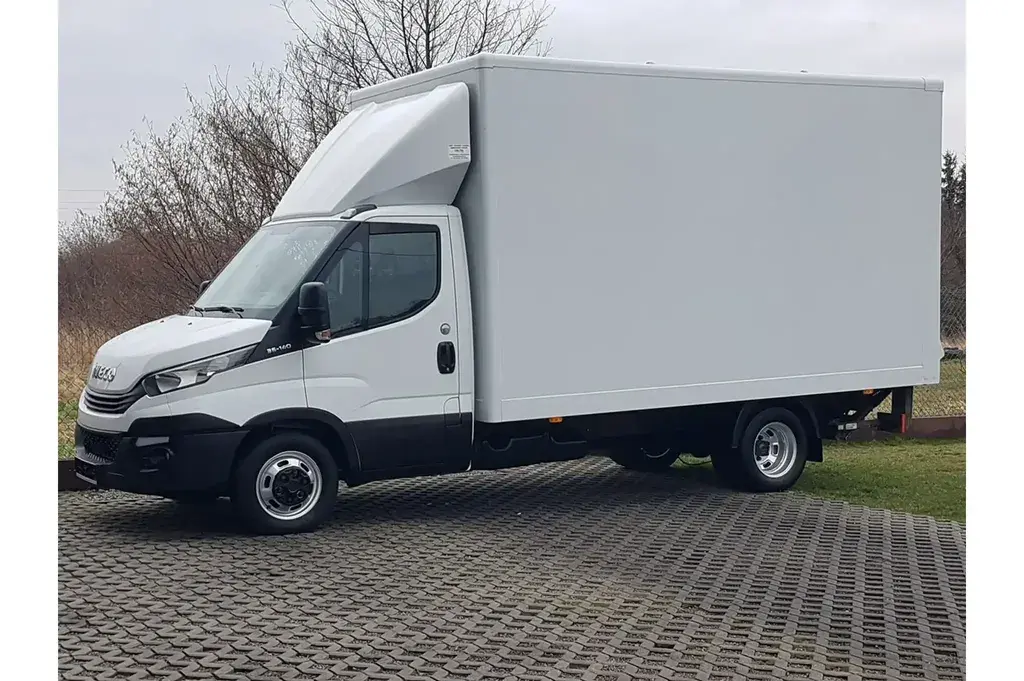 IVECO Daily Kontener 2018