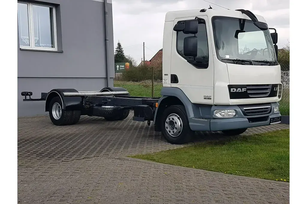 DAF LF45 180 Ciężarowe 2013