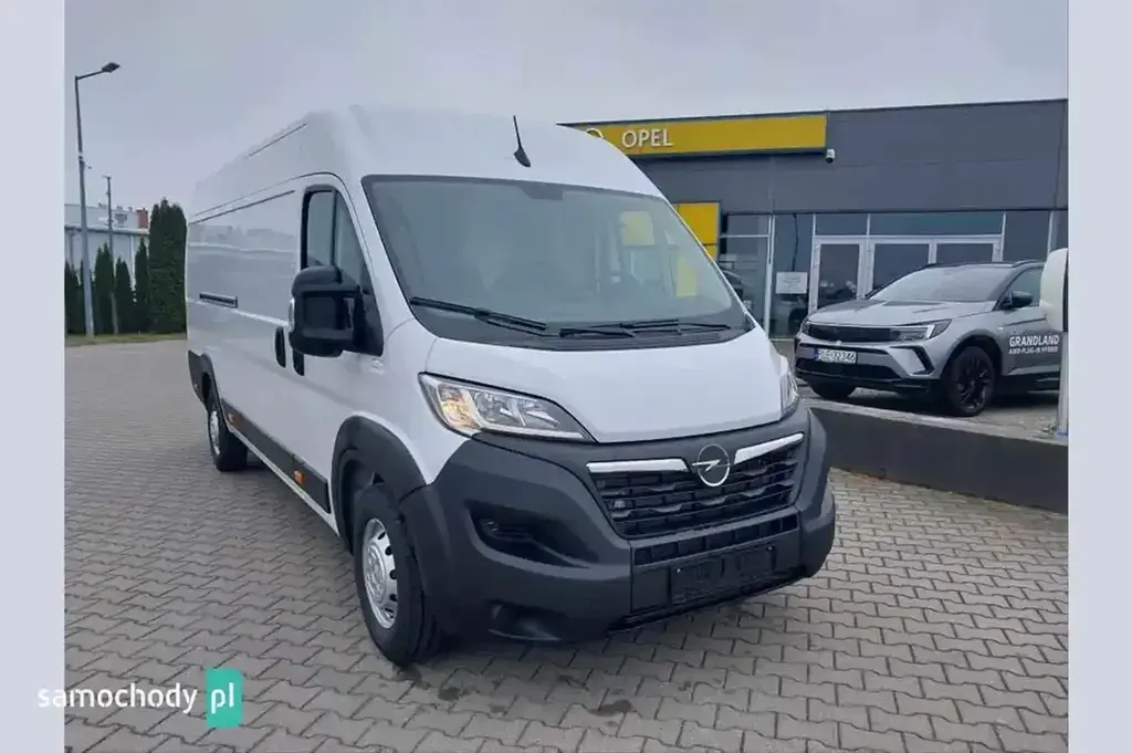 Opel Movano Furgon 2023