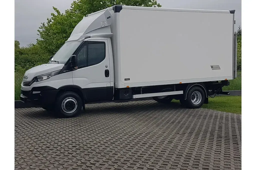 IVECO Daily Kontener 2018