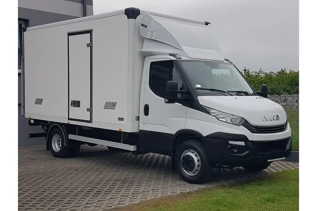 Iveco Daily 70C18 Ciężarowe 2018