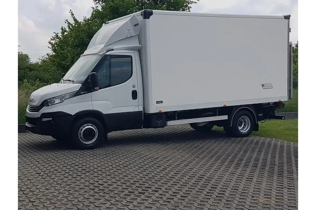 IVECO Daily Kontener 2018