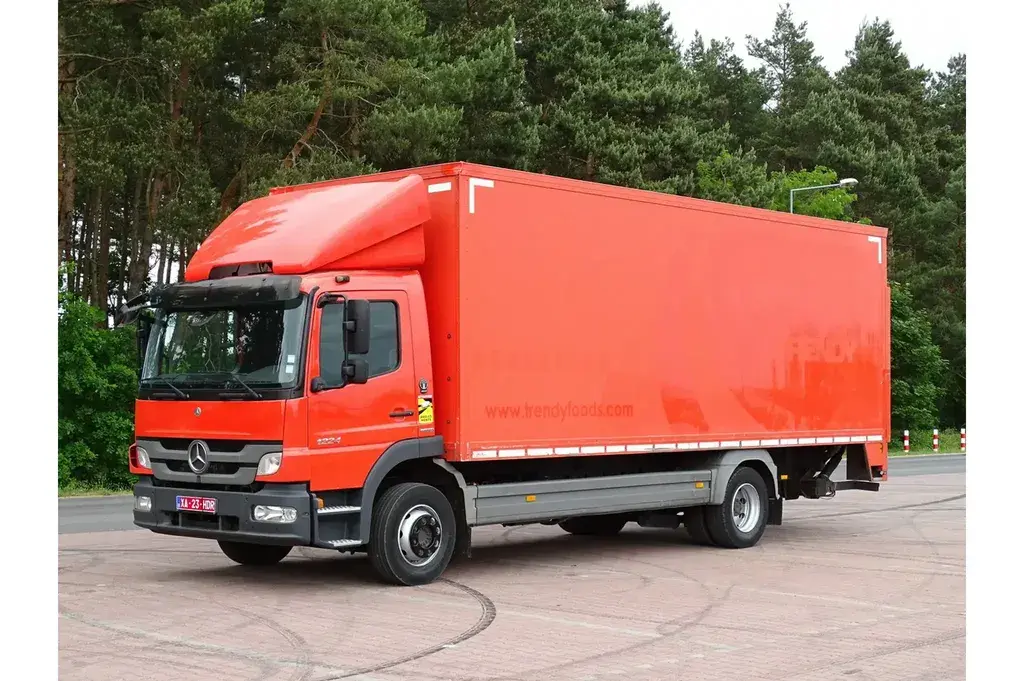 Mercedes Benz ATEGO 1224 Kontener Sprowadzony Euro 5 Poduszki Ciężarowe 2011