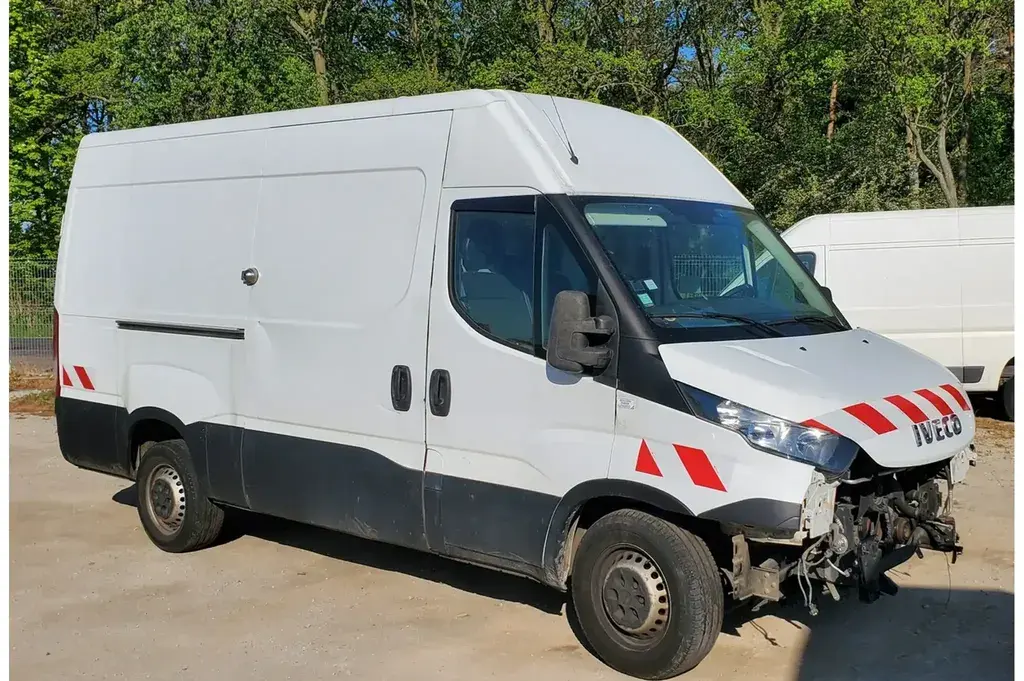 IVECO Daily Furgon 2015