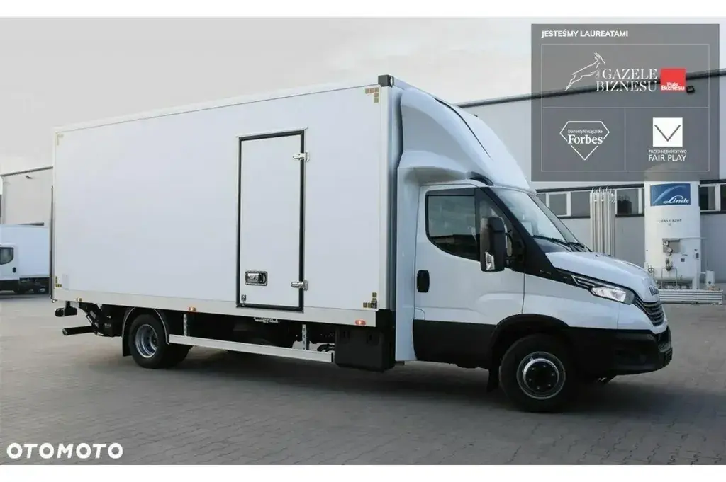 IVECO Daily Kontener 2023