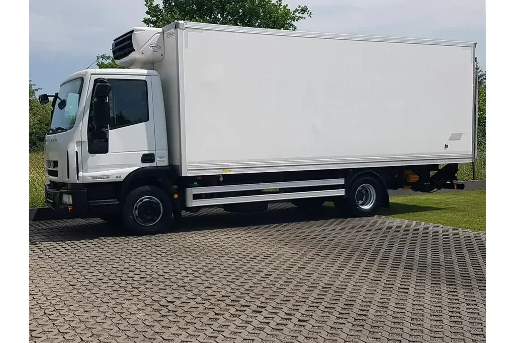 Iveco EUROCARGO 12T WINDA 15EP CHŁODNIA Ciężarowe 2014