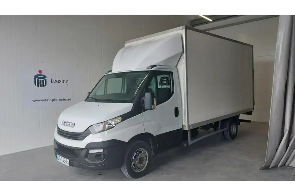 IVECO Daily Kontener 2017