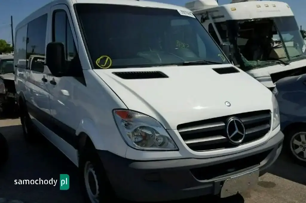 Mercedes-Benz Sprinter Furgon 2012