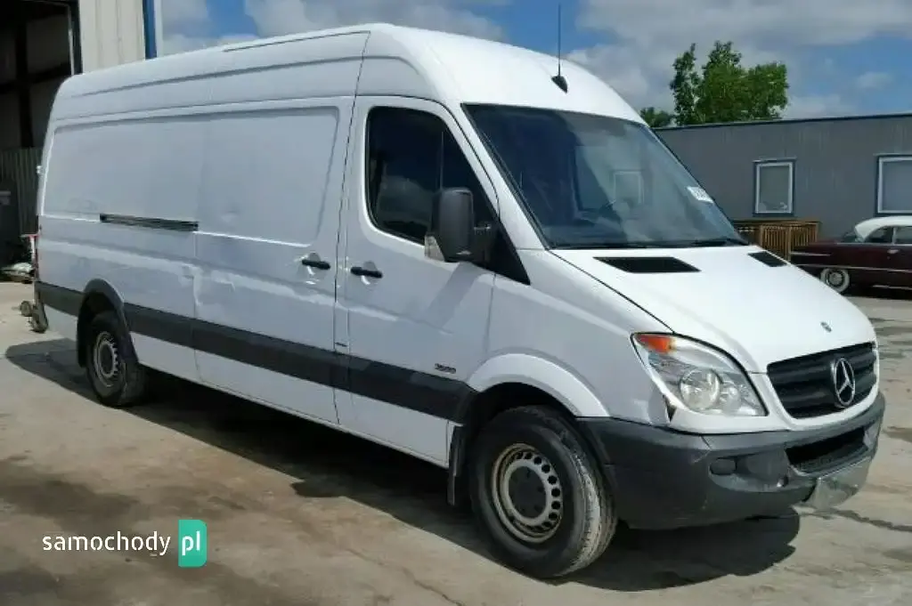 Mercedes-Benz Sprinter Furgon 2013