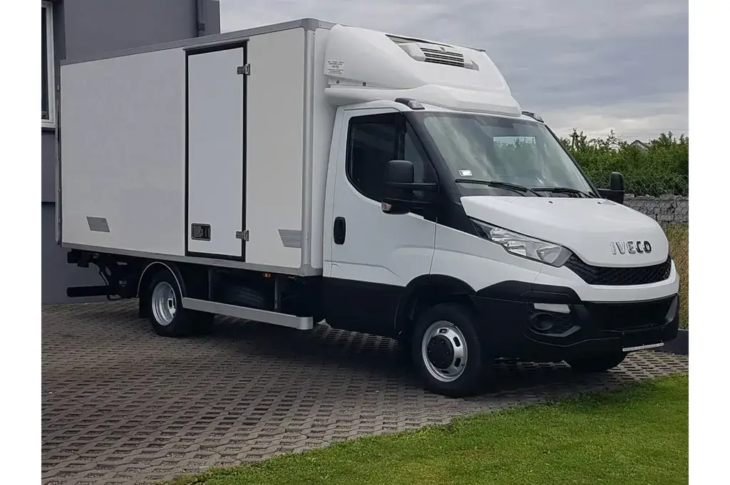 IVECO Daily Chłodnia/Izoterma 2016