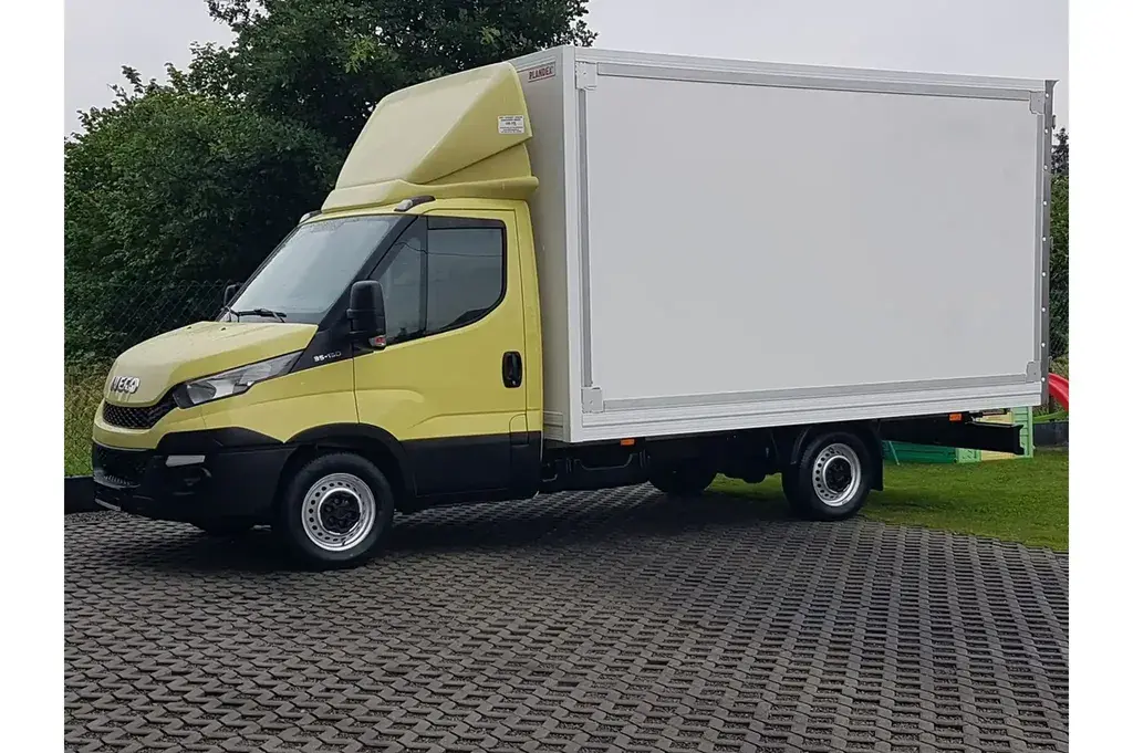 IVECO Daily Kontener 2016